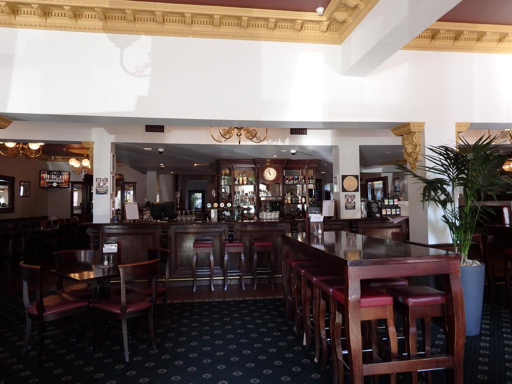 The Glenferrie Hotel Hawthorn Extérieur photo