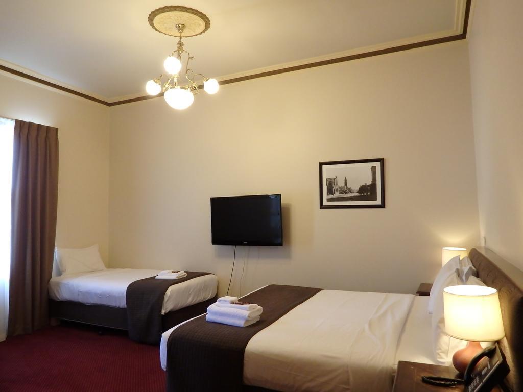 The Glenferrie Hotel Hawthorn Extérieur photo