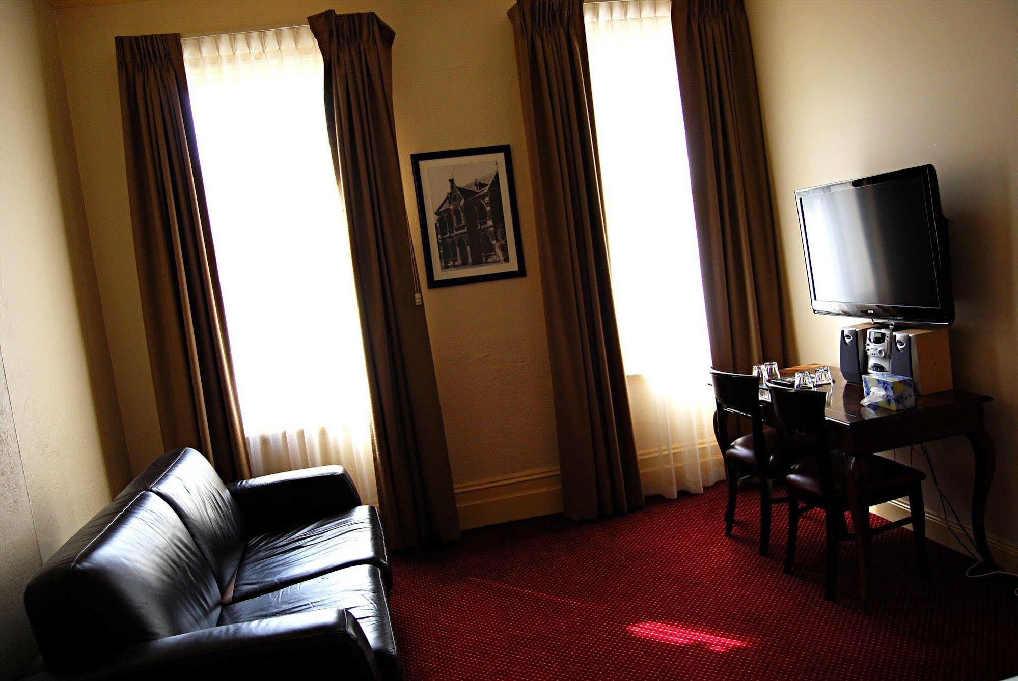 The Glenferrie Hotel Hawthorn Extérieur photo